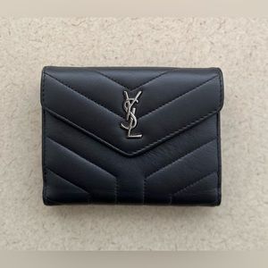 *Authentic* YSL Loulou Quilted Compact Wallet